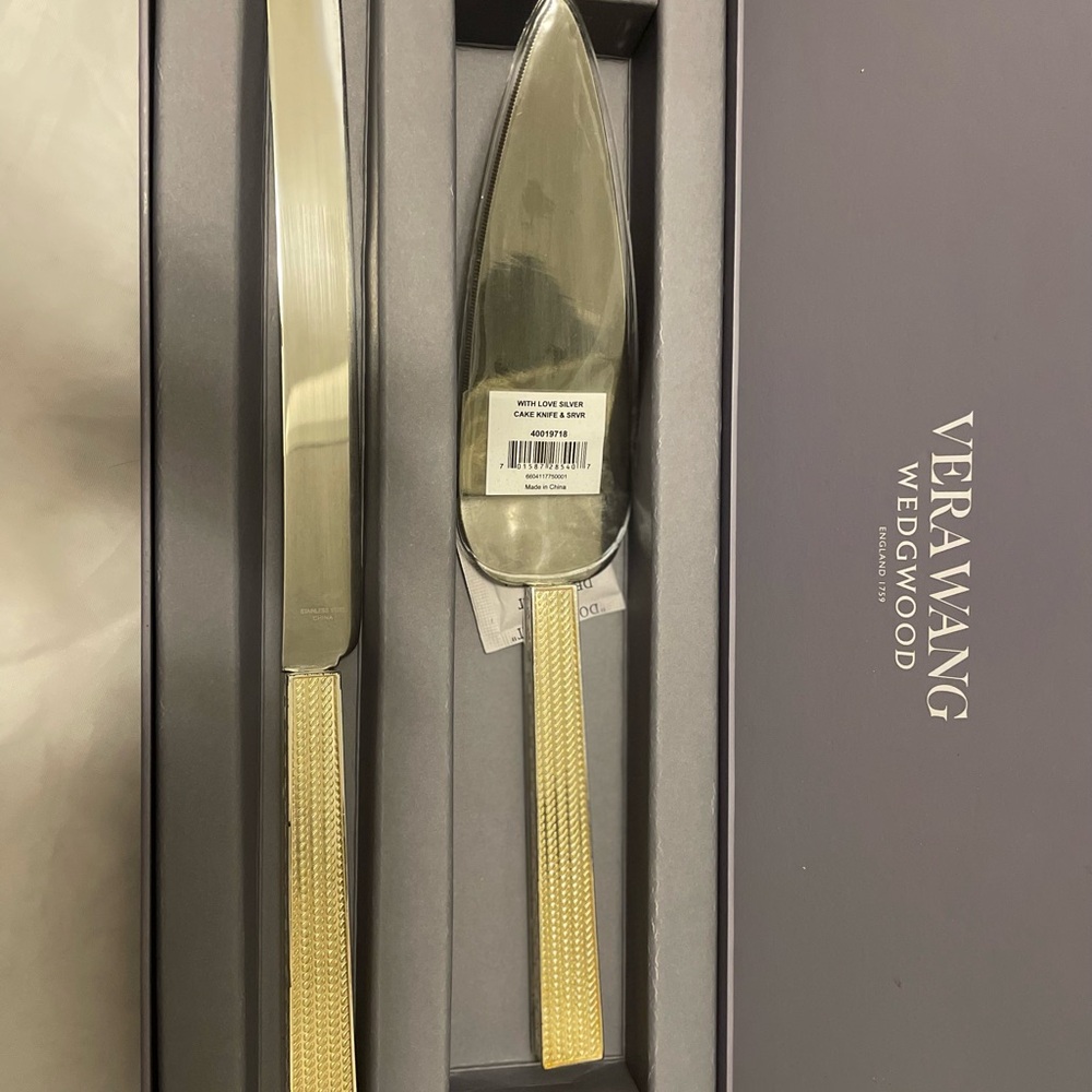 Vera Wang Wedgwood  Silver Cake Knife Set